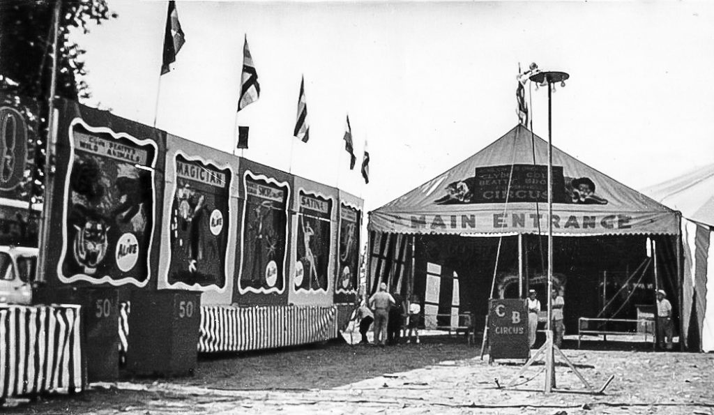 Snap Wyatt Sideshow Banner Line Main Circus Entrance
